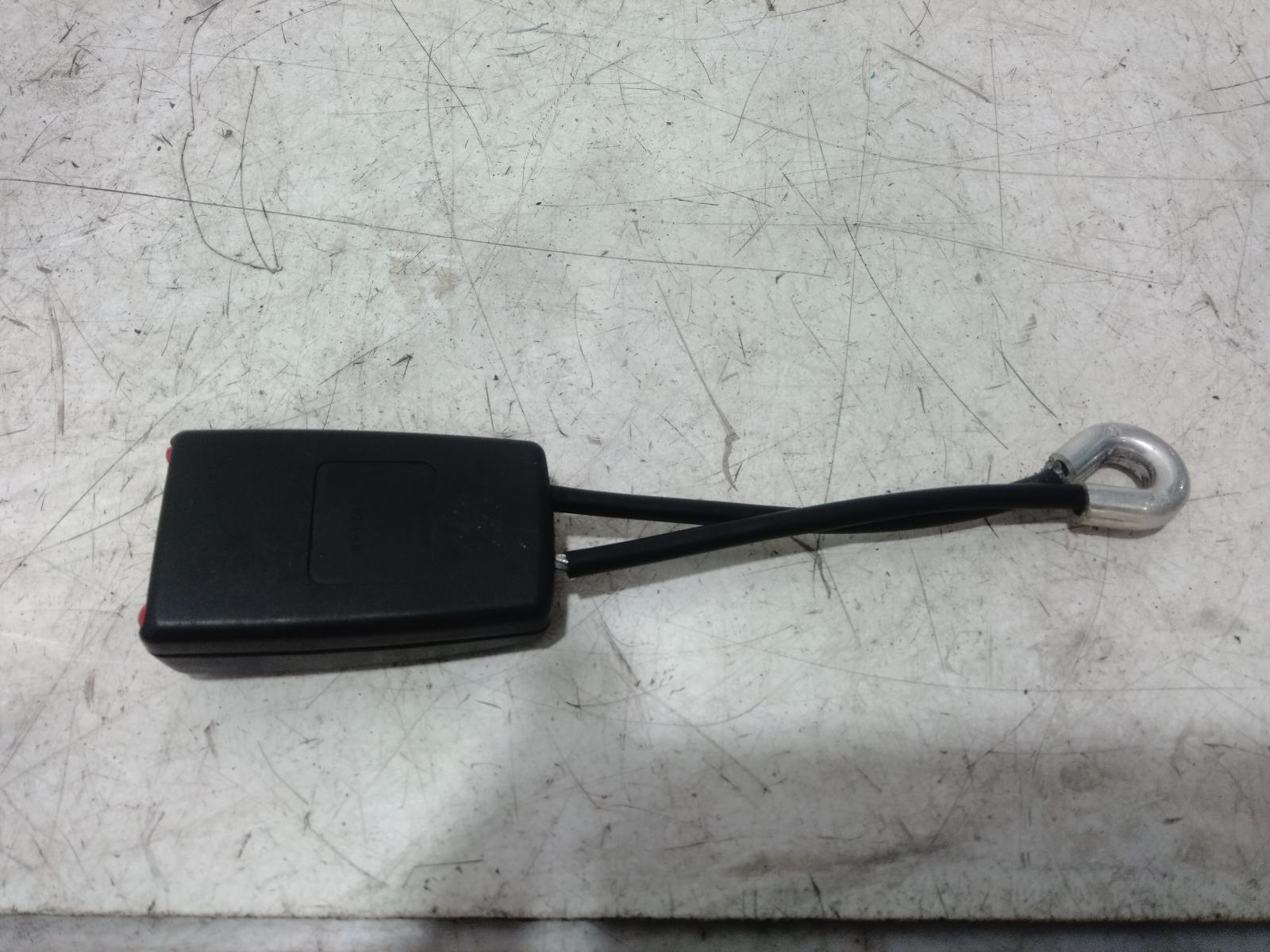 Seat_Belt_Stalk