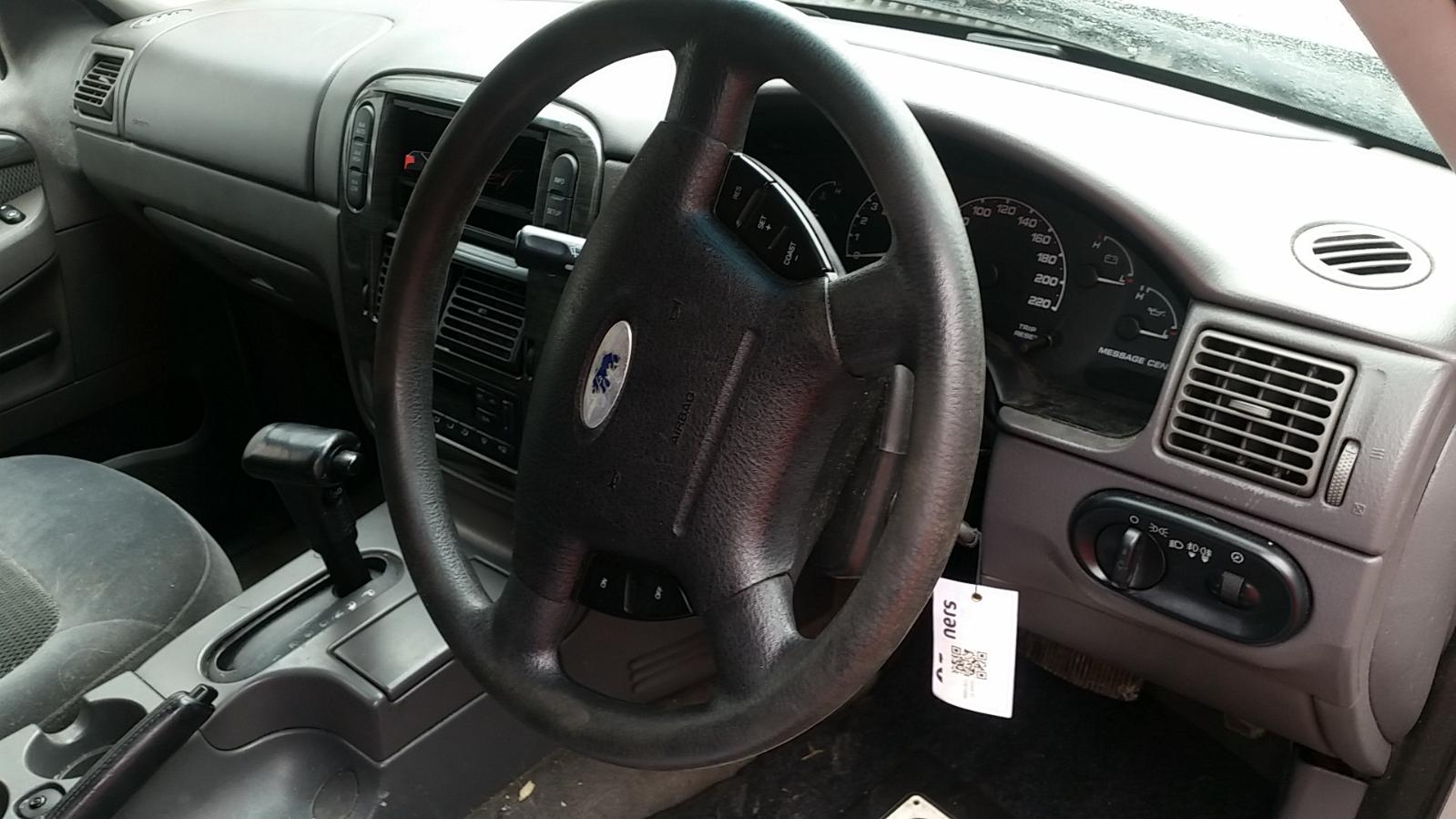 Ford Explorer - UT 2001-2005