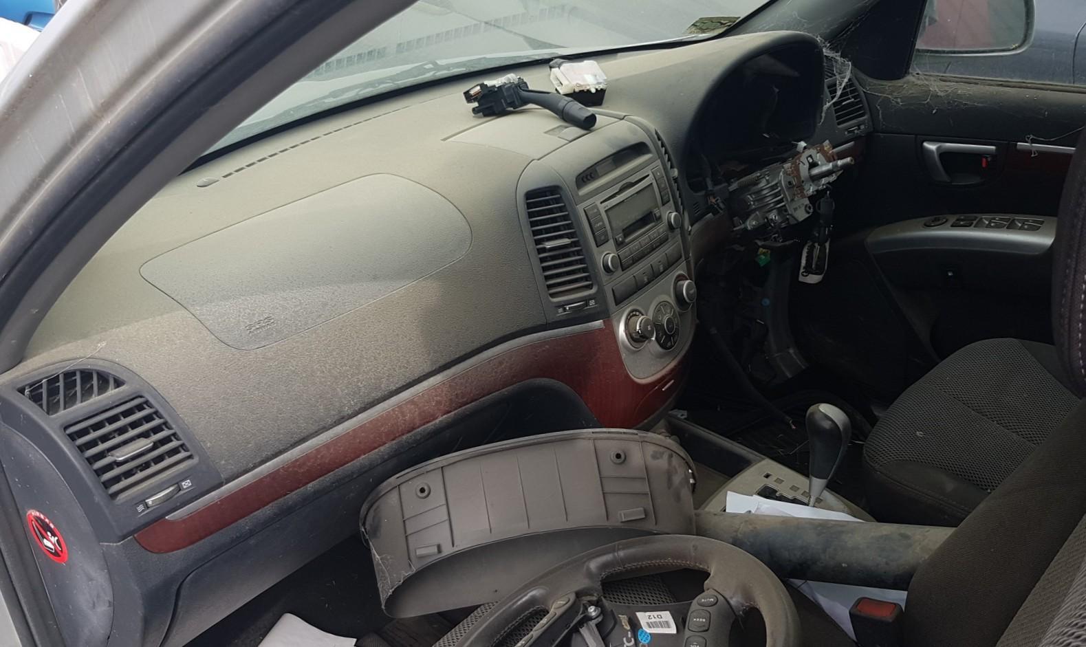 Hyundai Santa Fe - 2006-2012