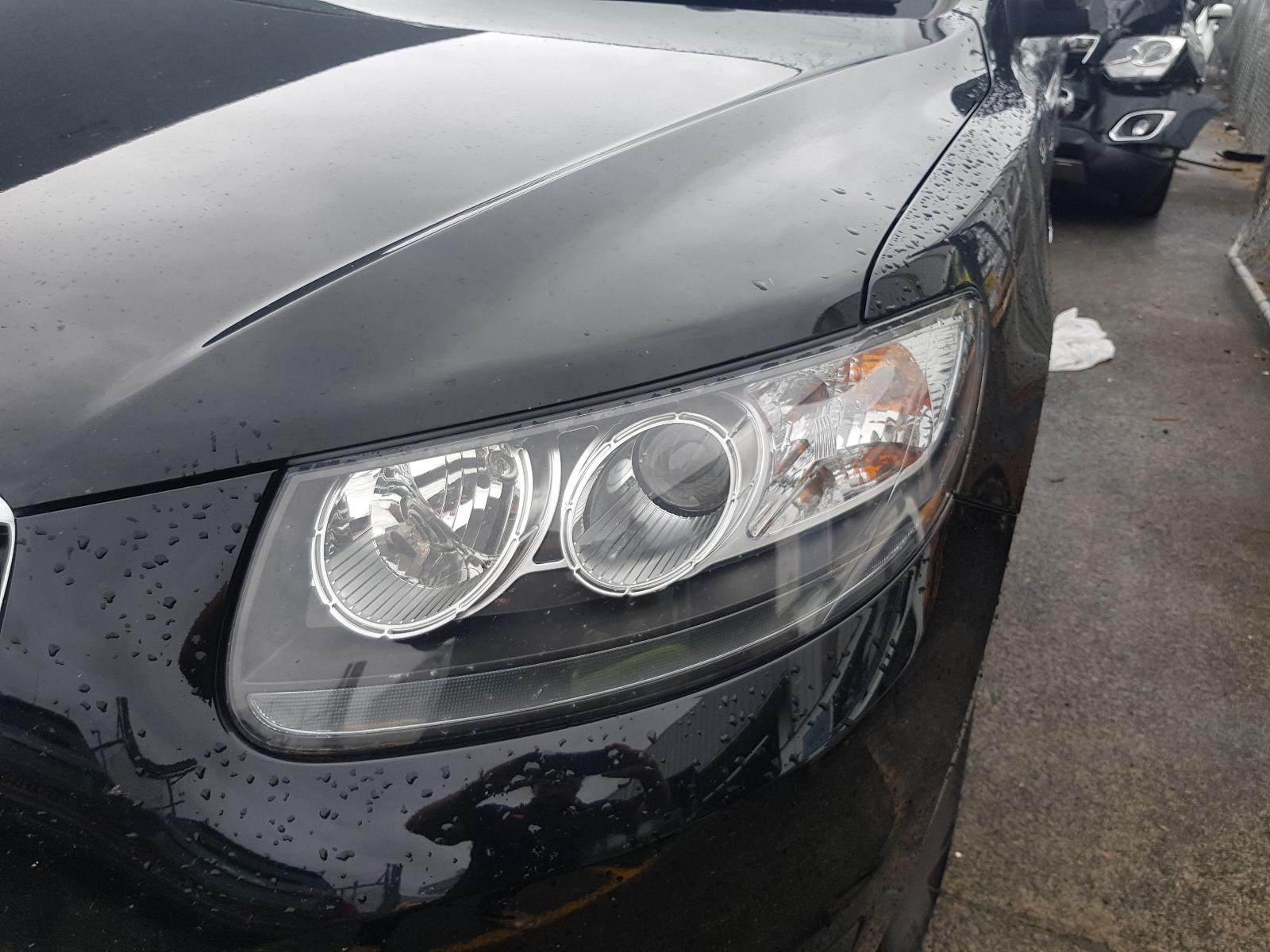 Hyundai Santa Fe - 2006-2012