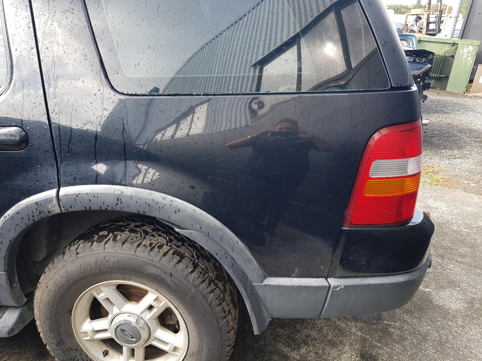 Ford Explorer - UT 2001-2005