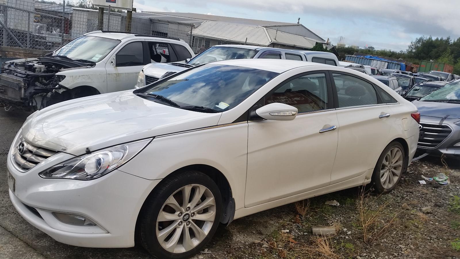 Hyundai i45 - 2010-2013