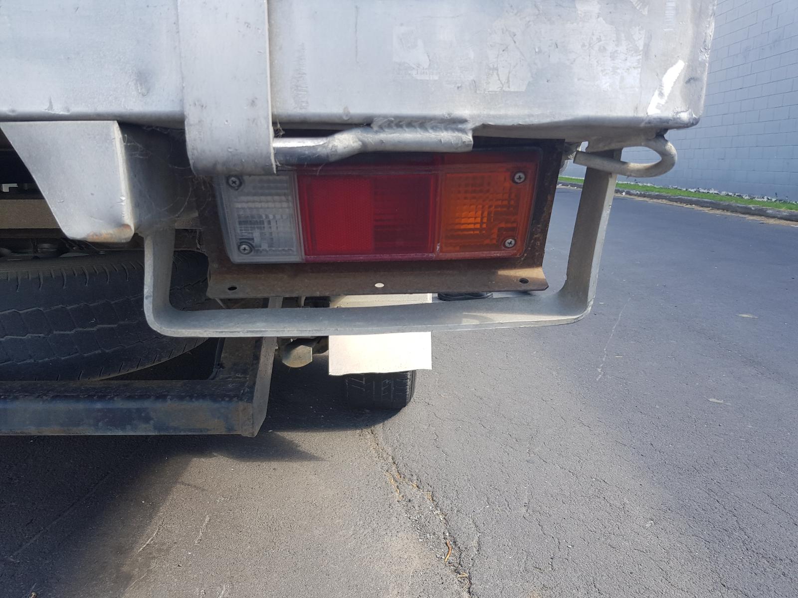 Ford Courier - 03-05