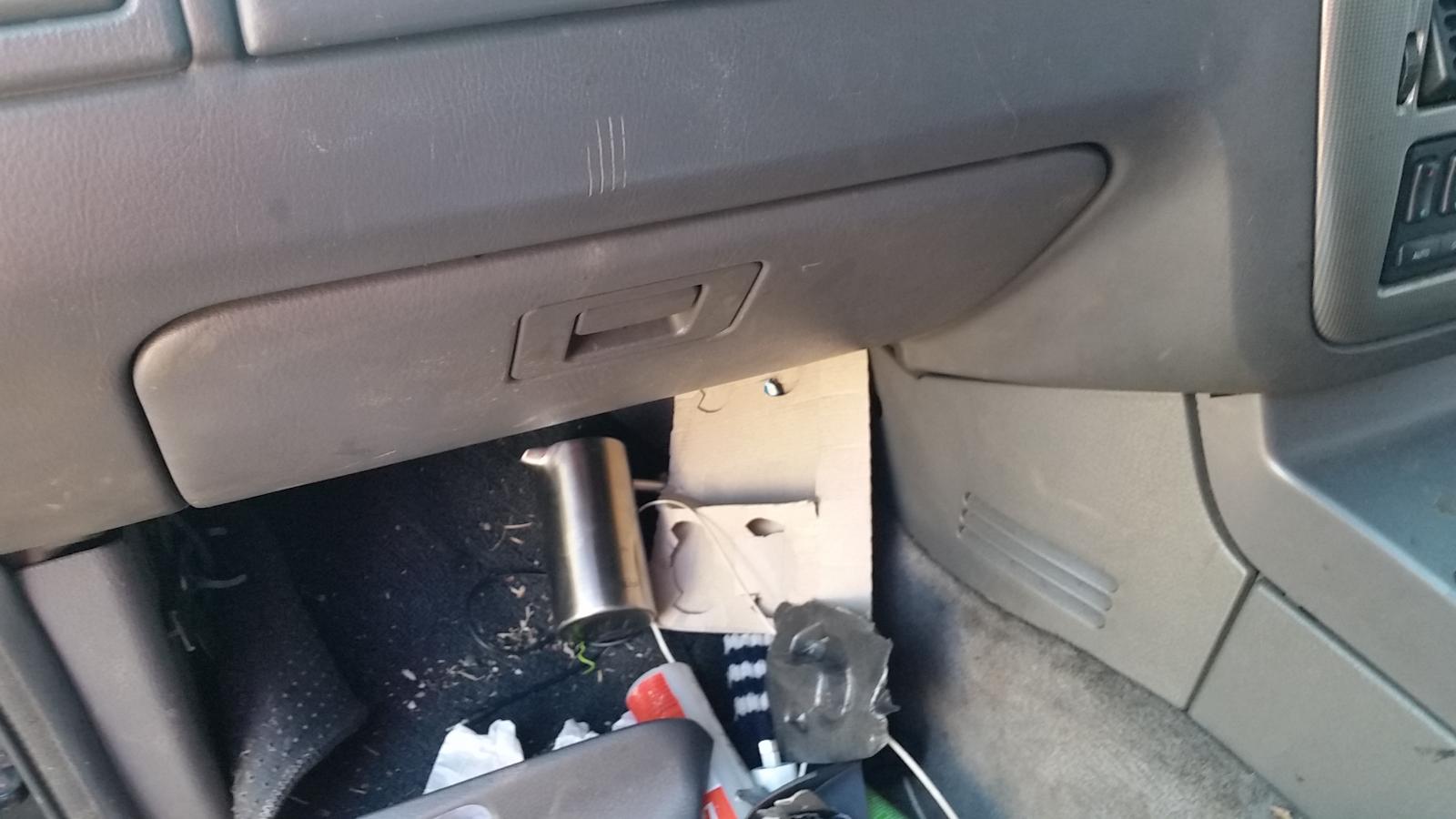 Ford Explorer - UT 2001-2005