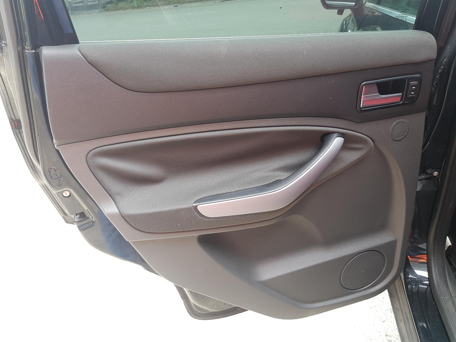 Ford Kuga - TE 2012-2013