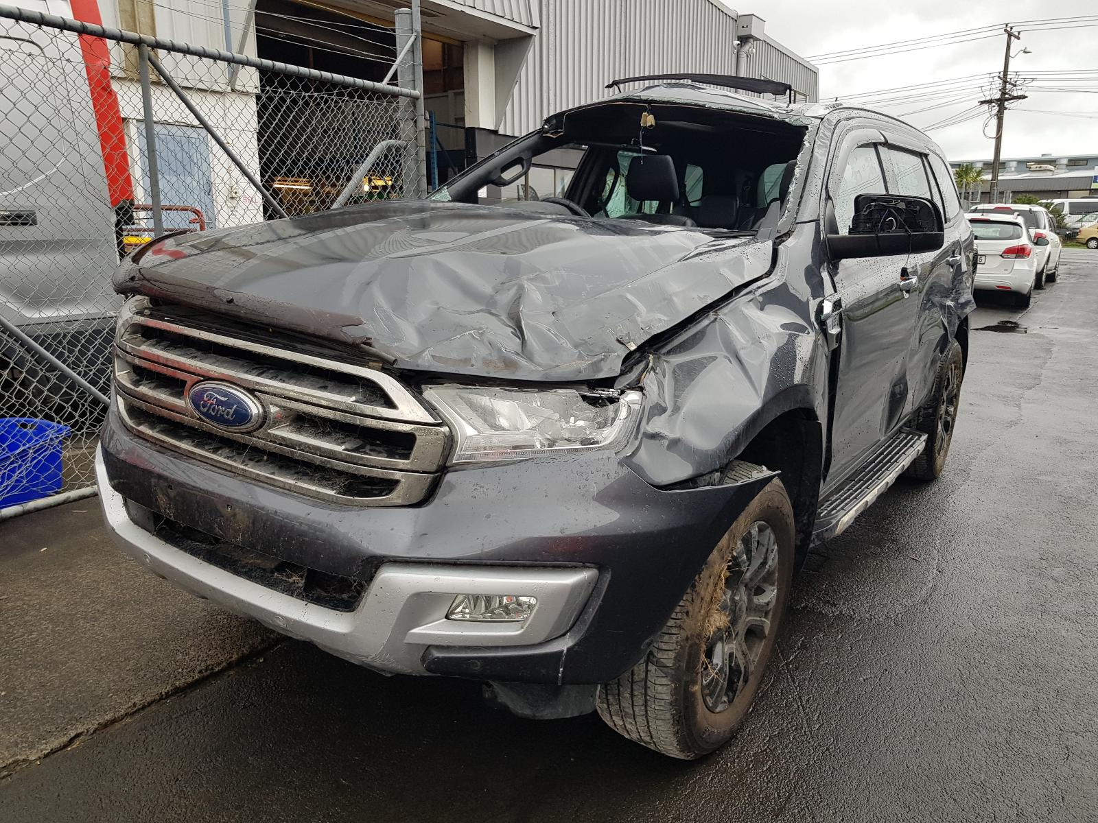 Ford Everest - UA 15-