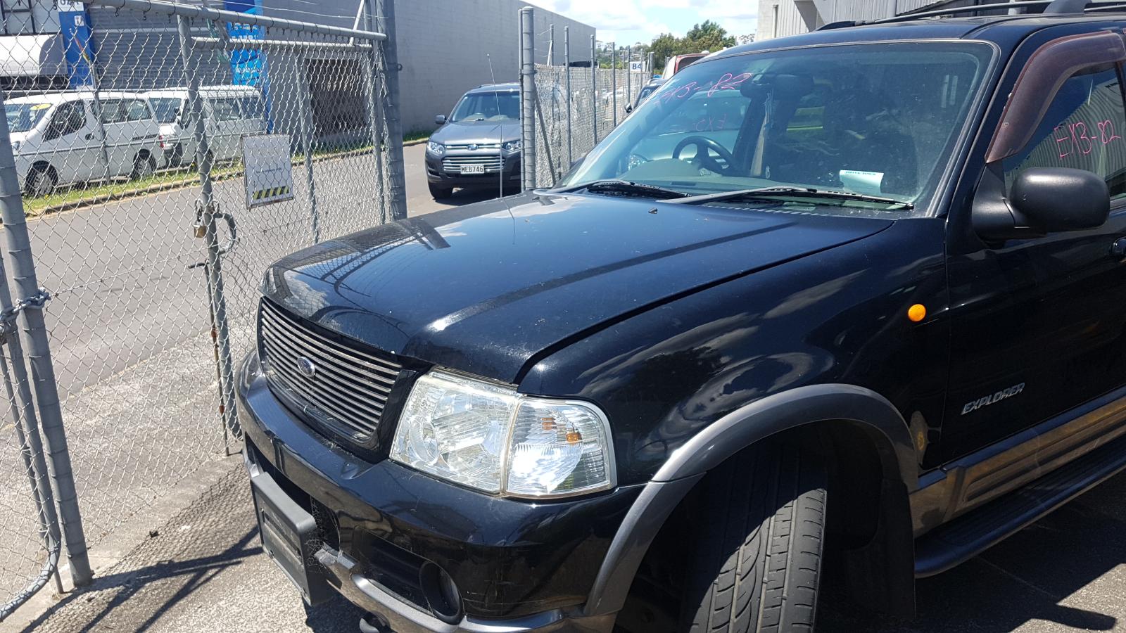 Ford Explorer - UT 2001-2005