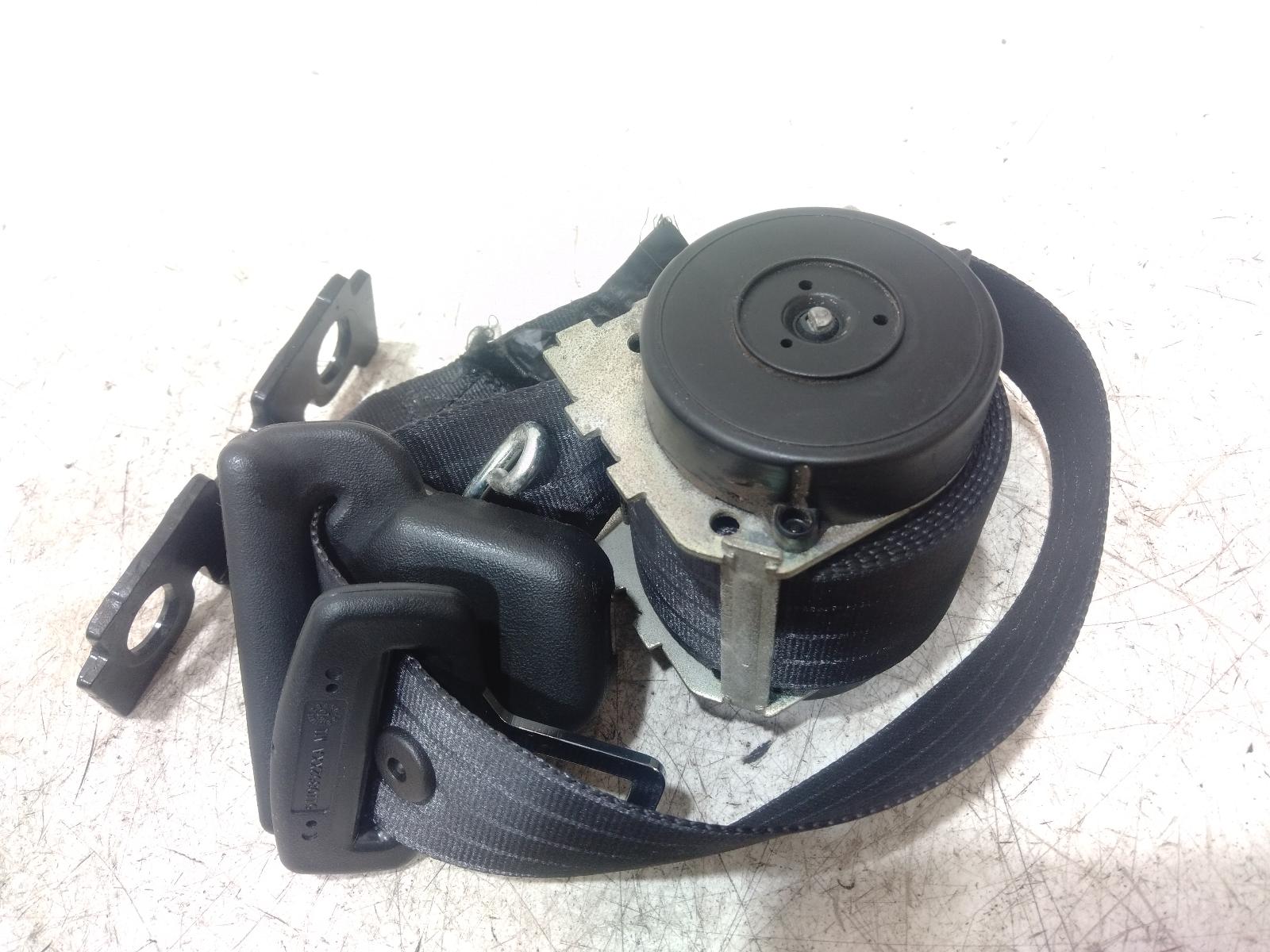 Seat_Belt_Stalk