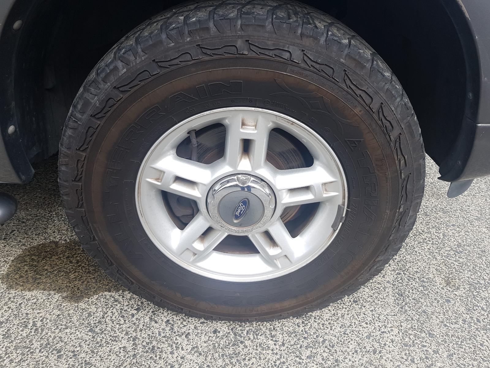 Ford Explorer - UT 2001-2005