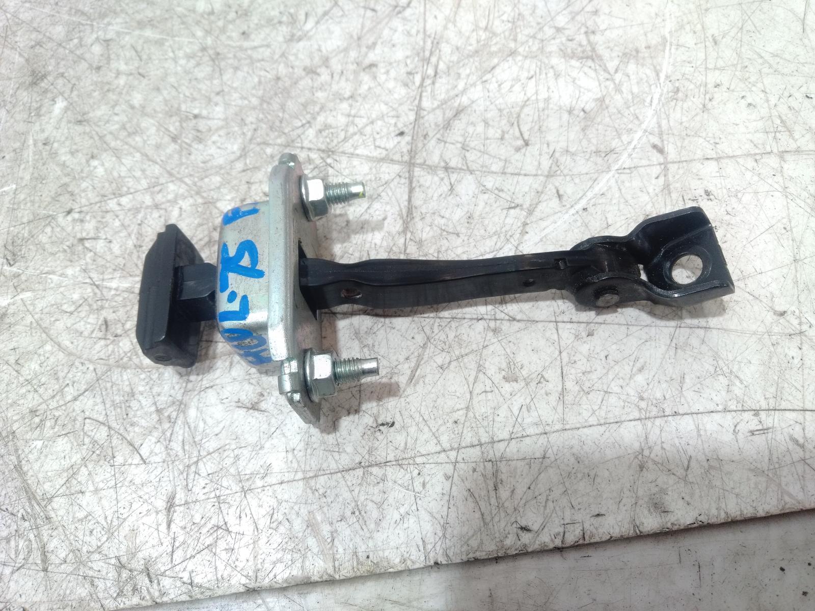 Door Hinge Runner