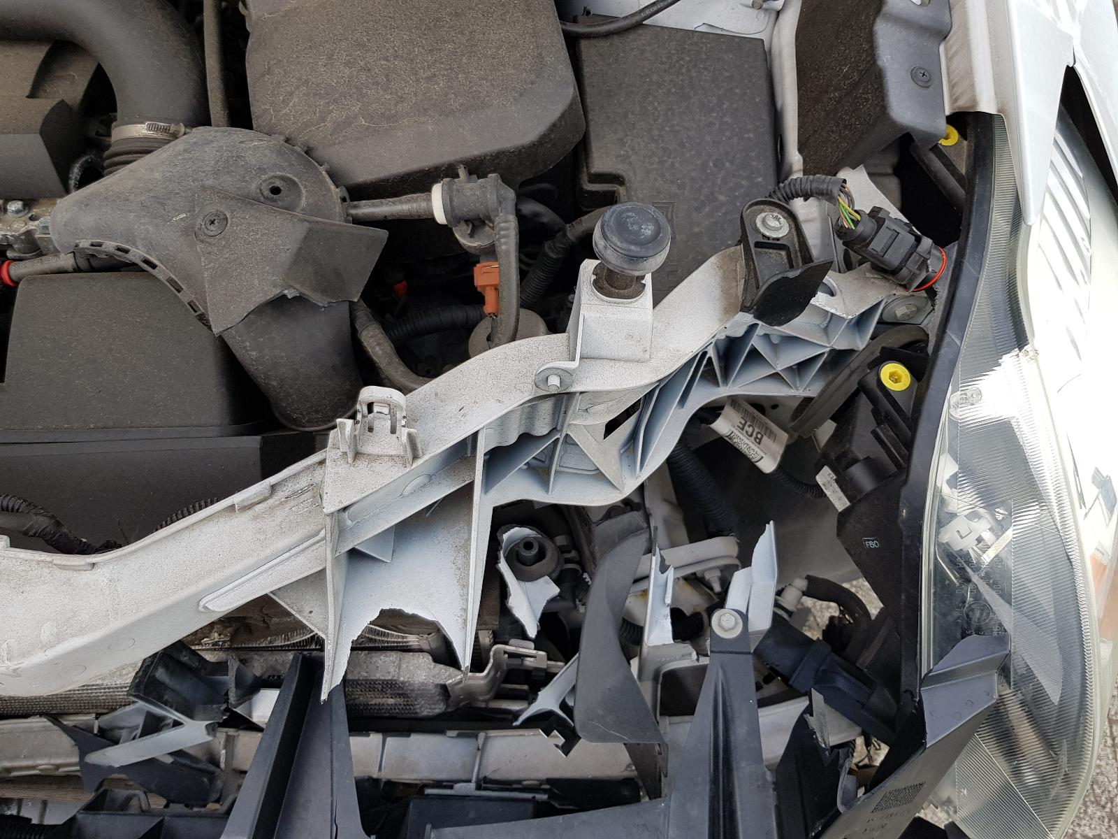 Ford Kuga - TE 2012-2013