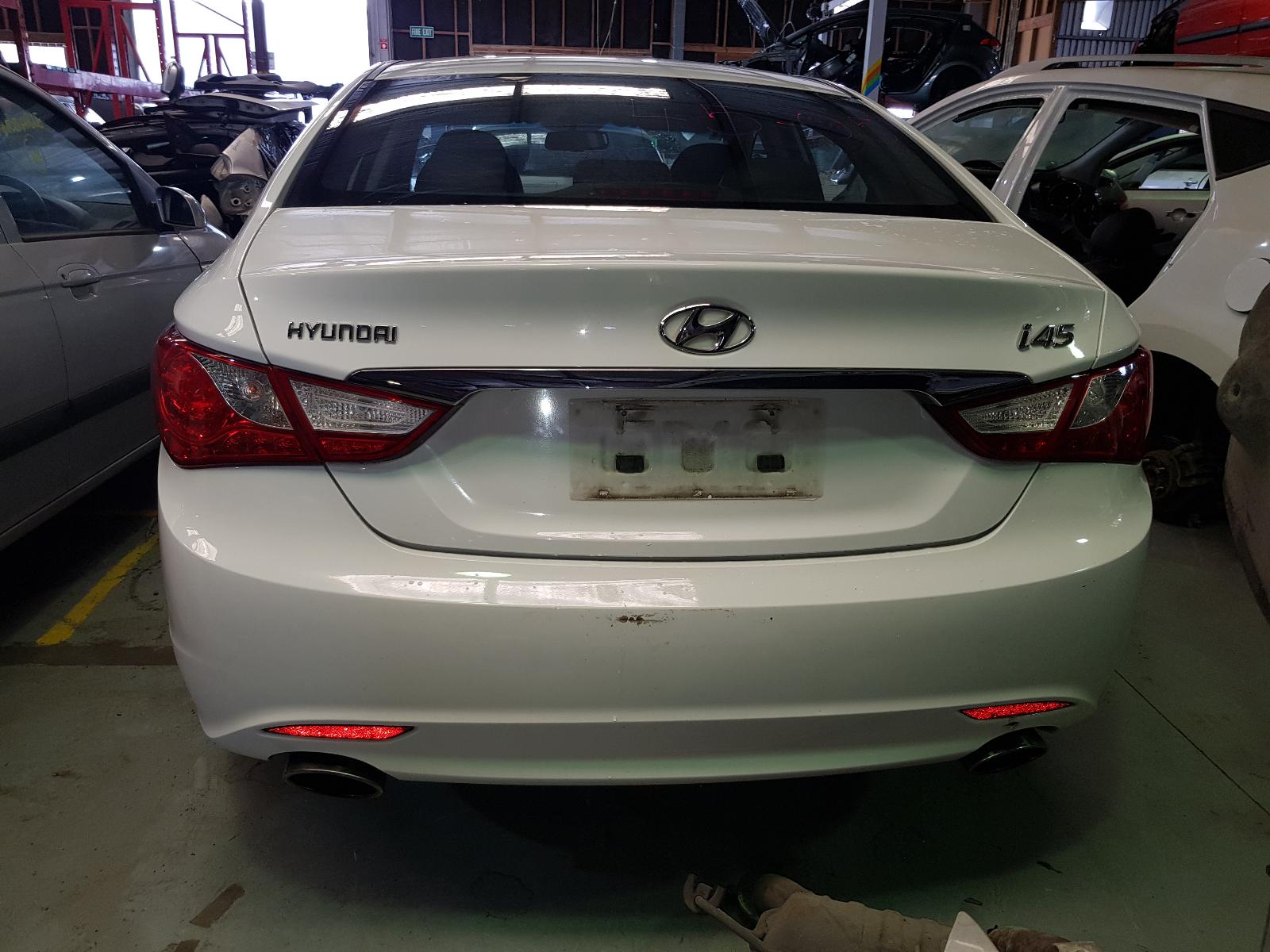 Hyundai i45 - 2010-2013