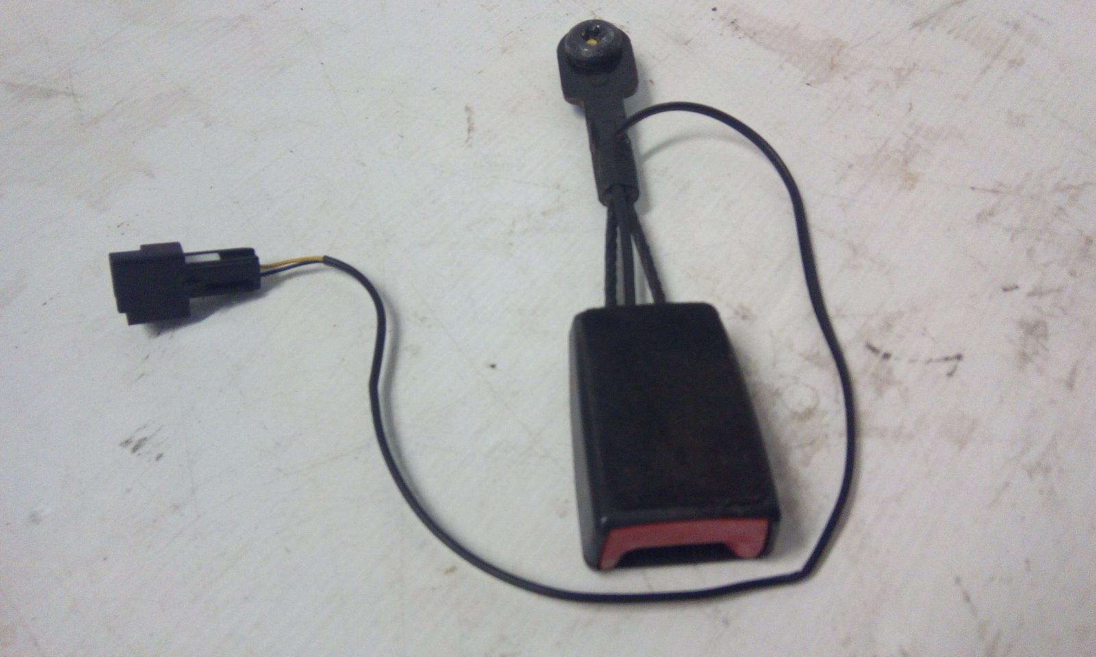 Seat_Belt_Stalk