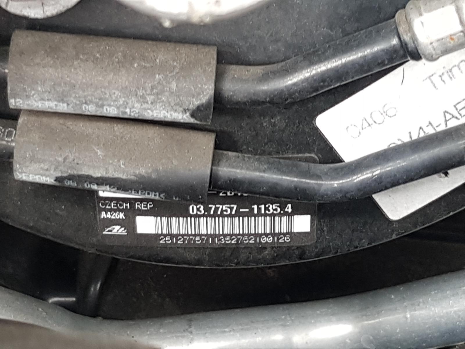 Ford Kuga - TE 2012-2013