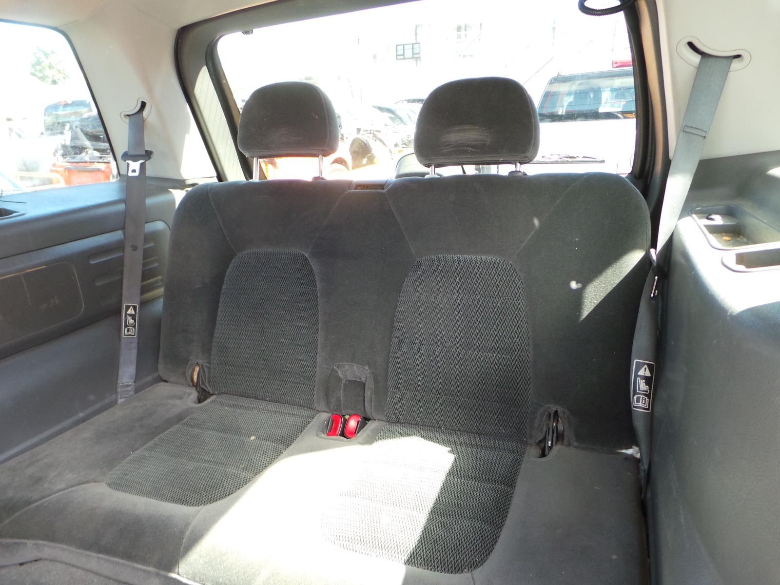 Ford Explorer - UT 2001-2005