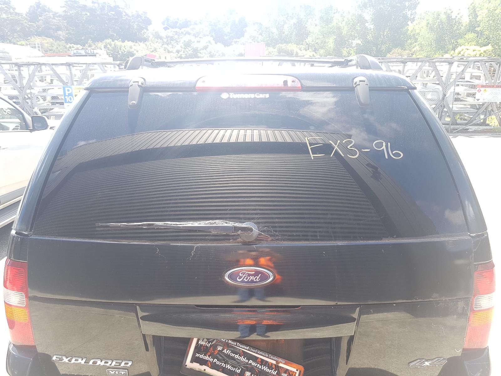 Ford Explorer - UT 2001-2005