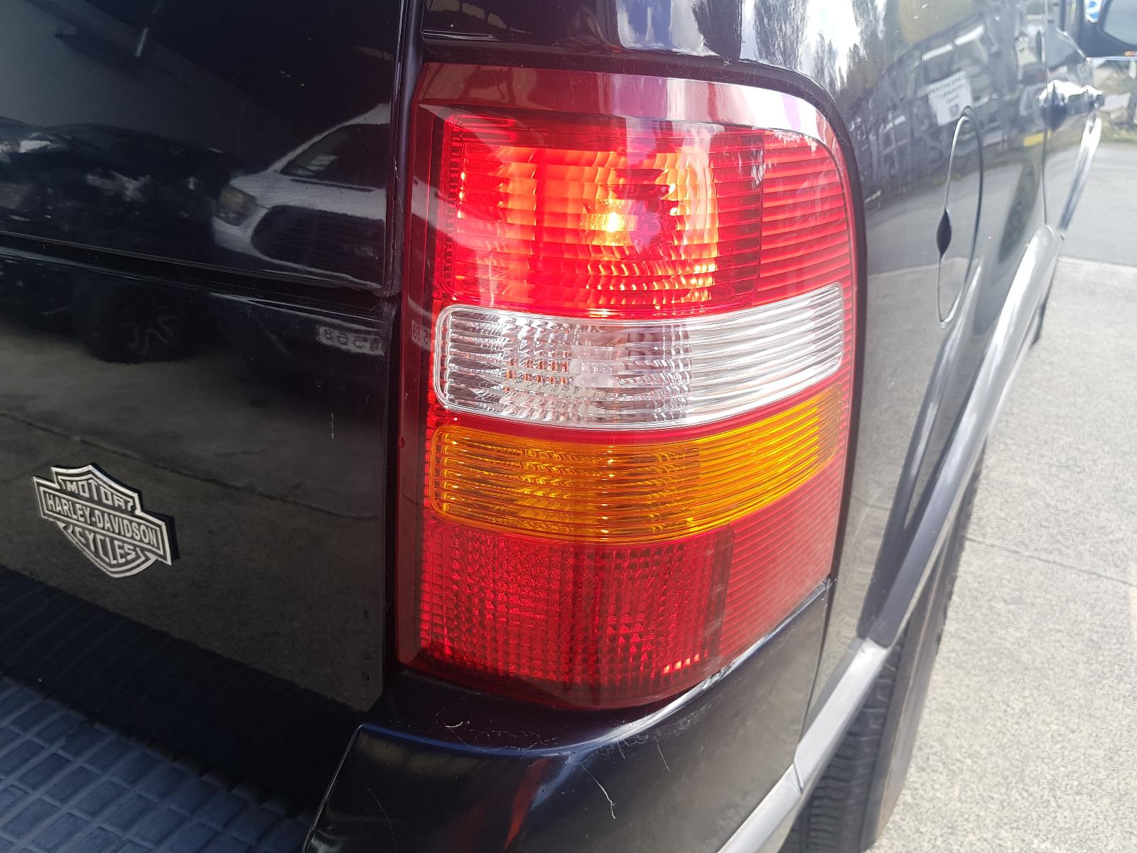 Ford Explorer - UT 2001-2005