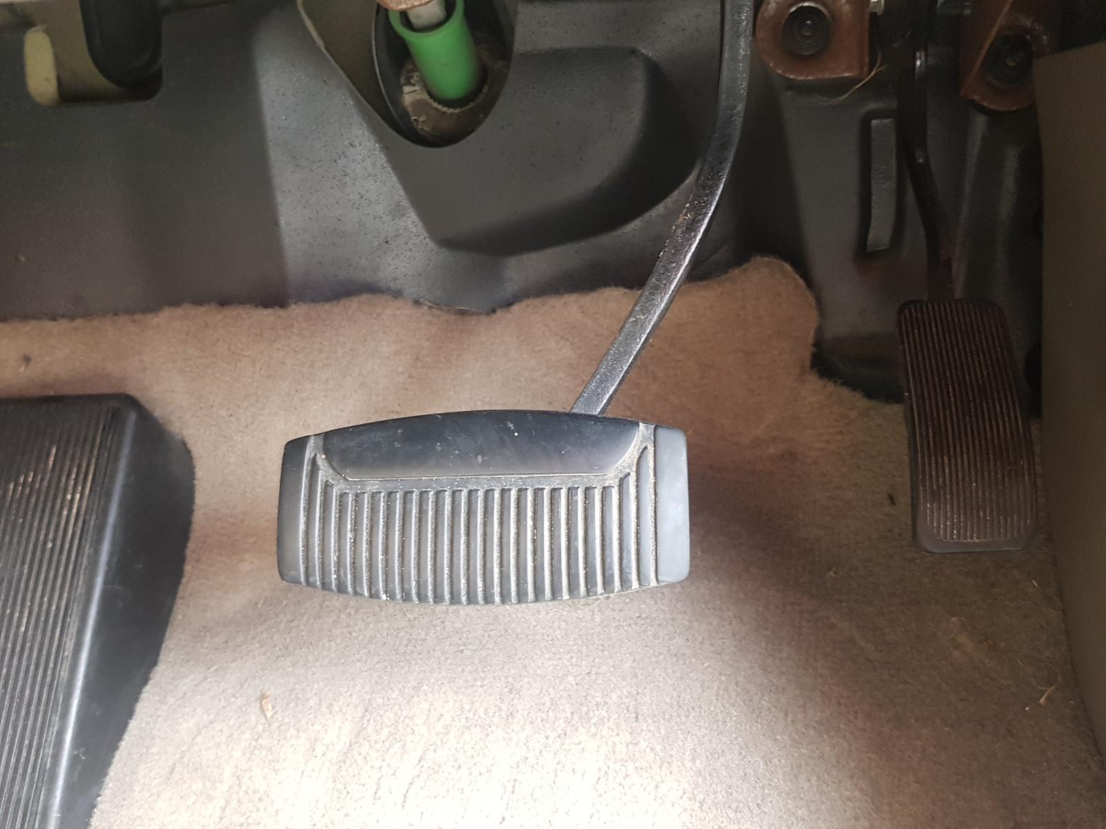 Ford Explorer - UT 2001-2005