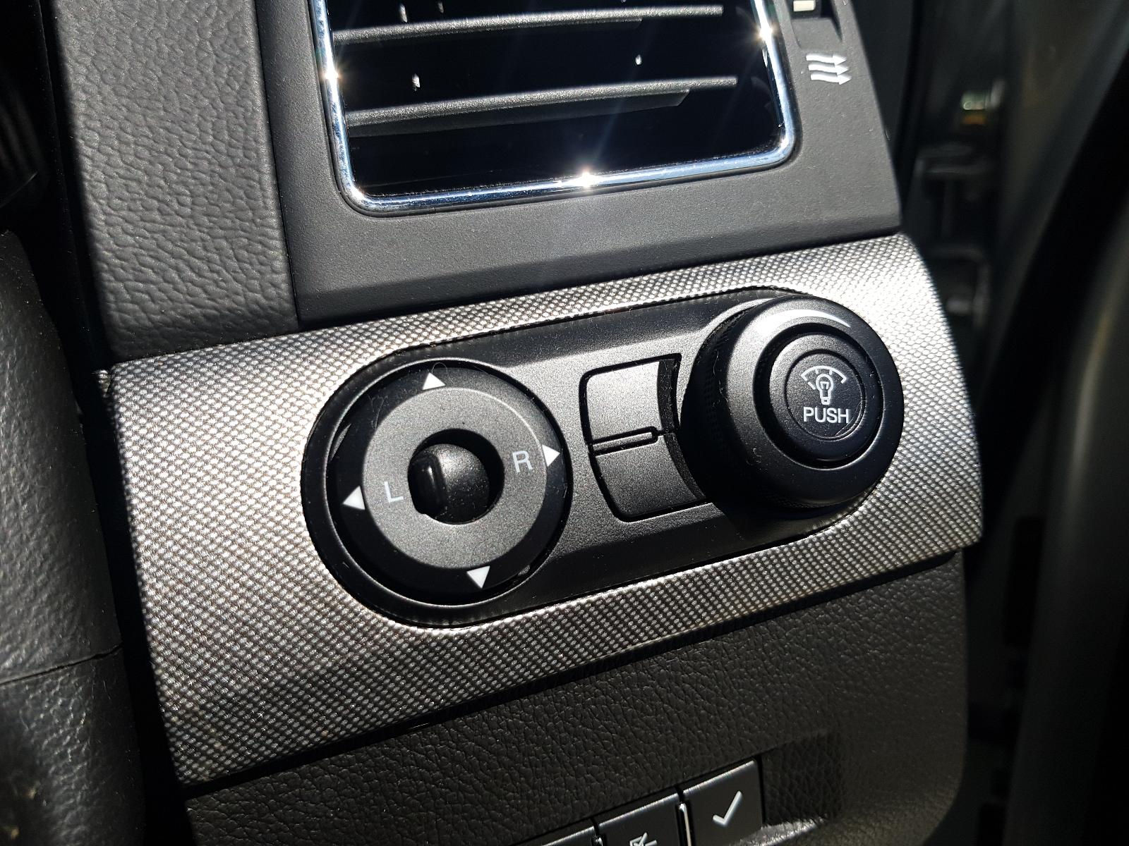 Holden Captiva - Captiva 7 2011-Present