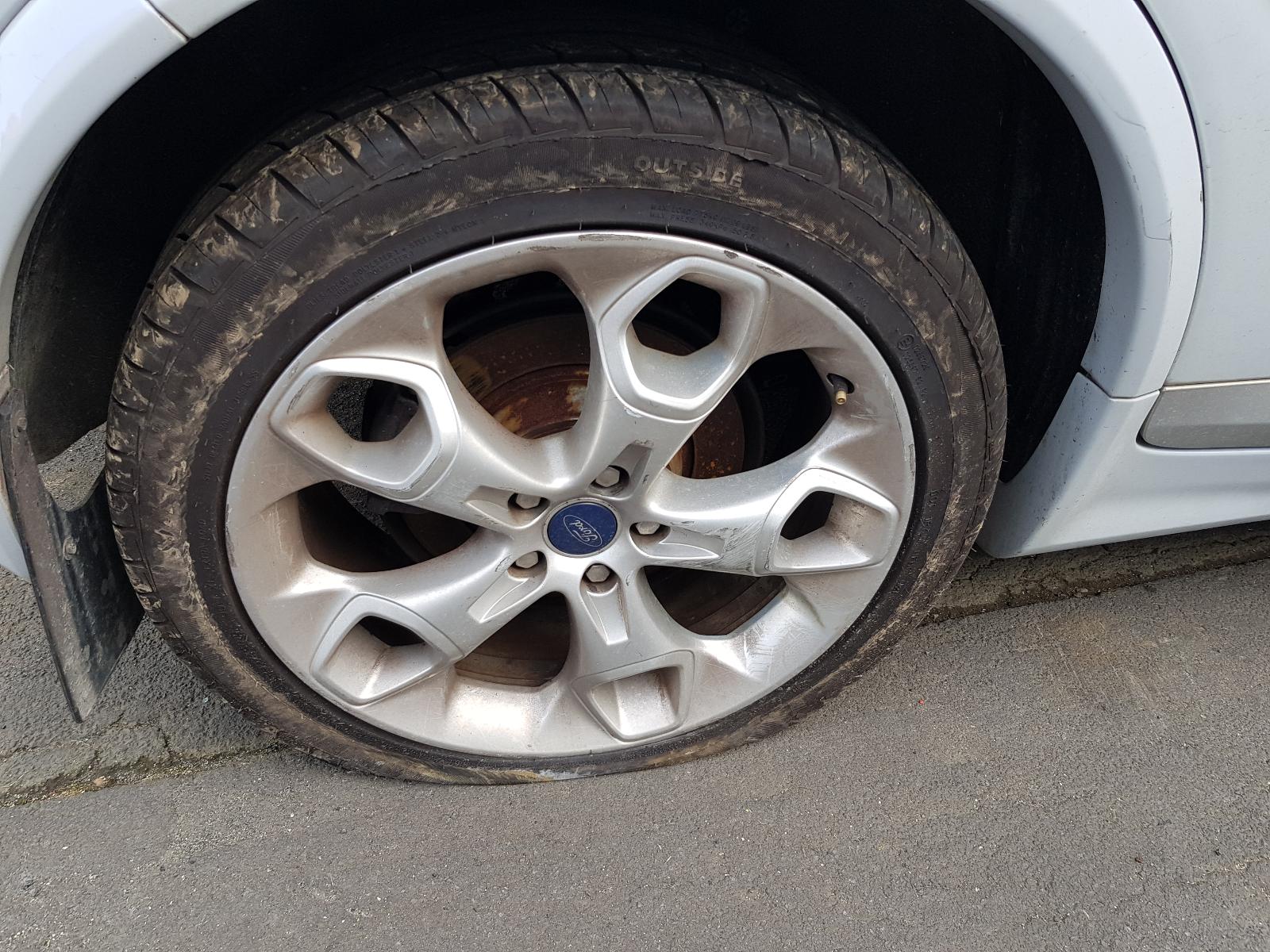 Ford Kuga - TE 2012-2013