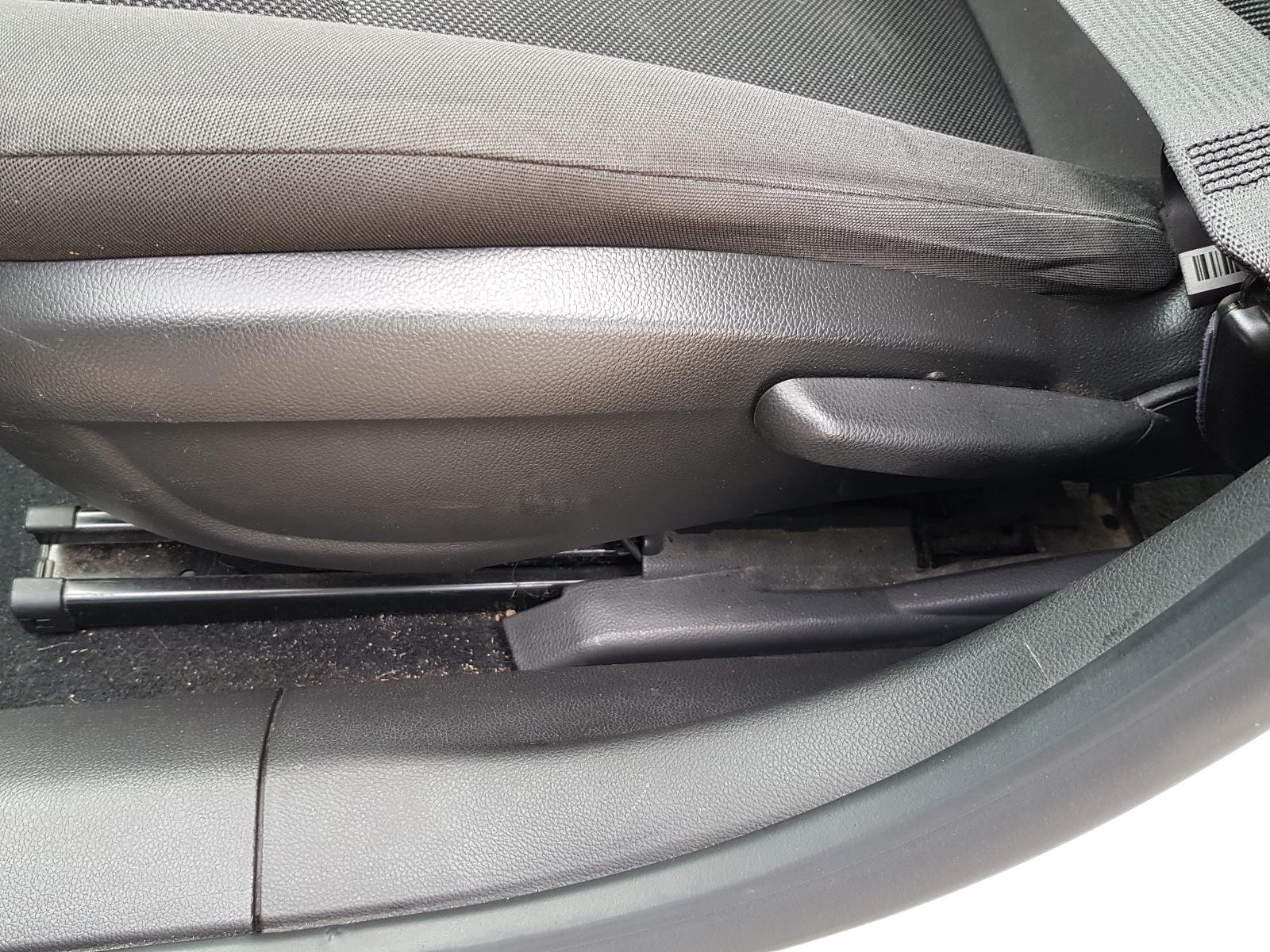 Holden Cruze - 2009-Present