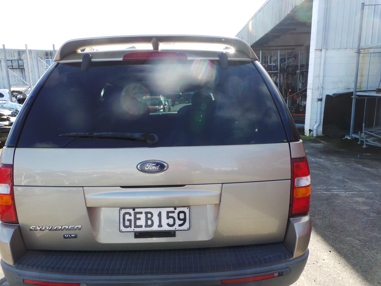 Ford Explorer - UT 2001-2005