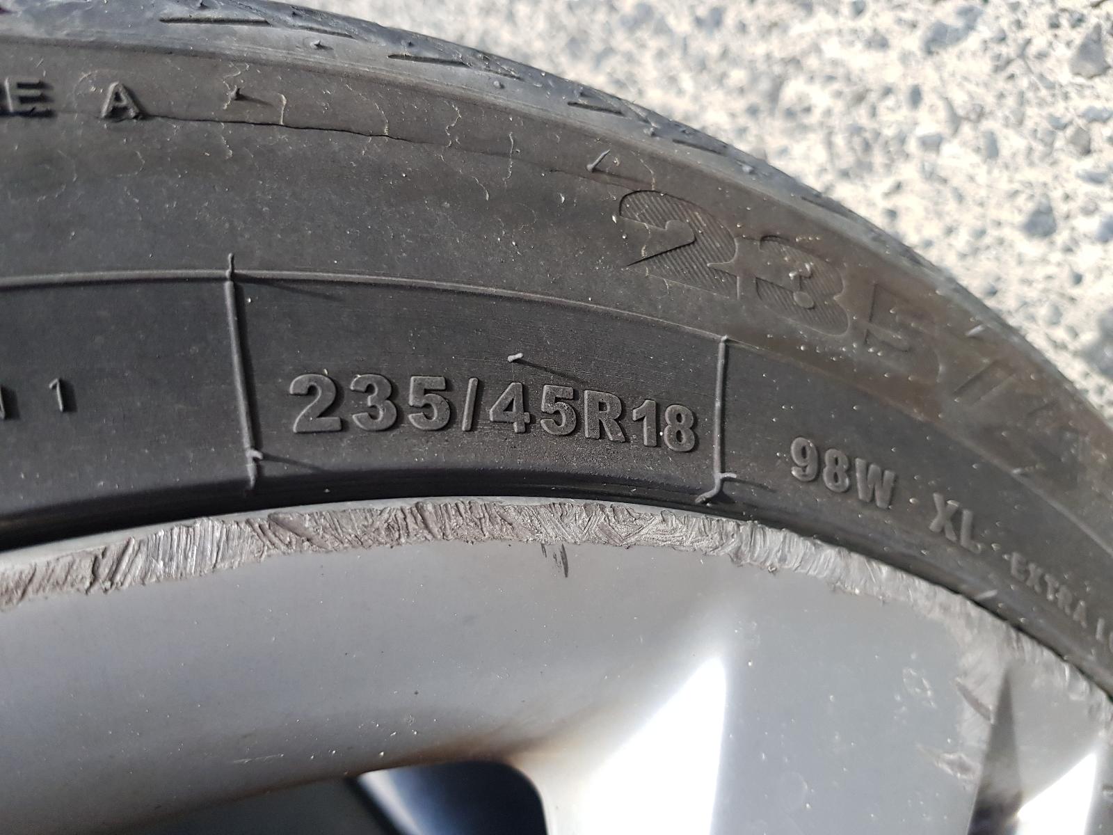 Holden Cruze - 2009-Present