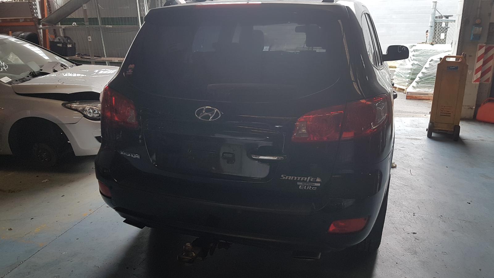 Hyundai Santa Fe - 2006-2012