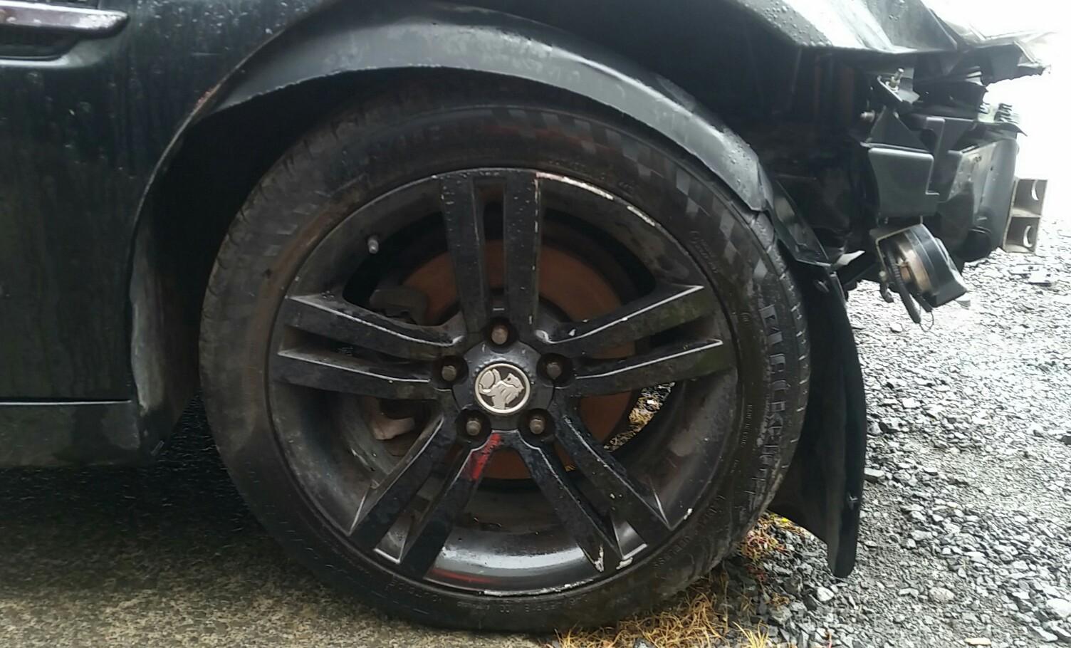 Holden Commodore - VE Omega 06-