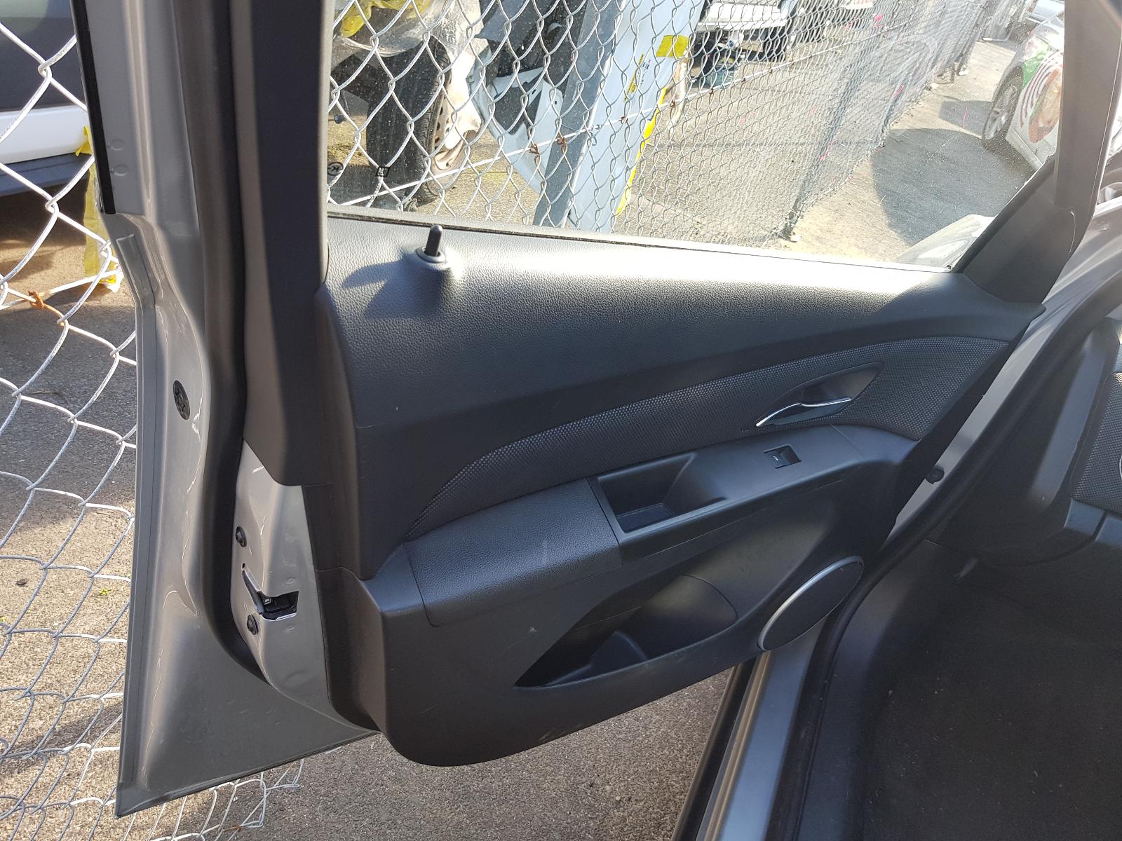 Holden Cruze - 2009-Present