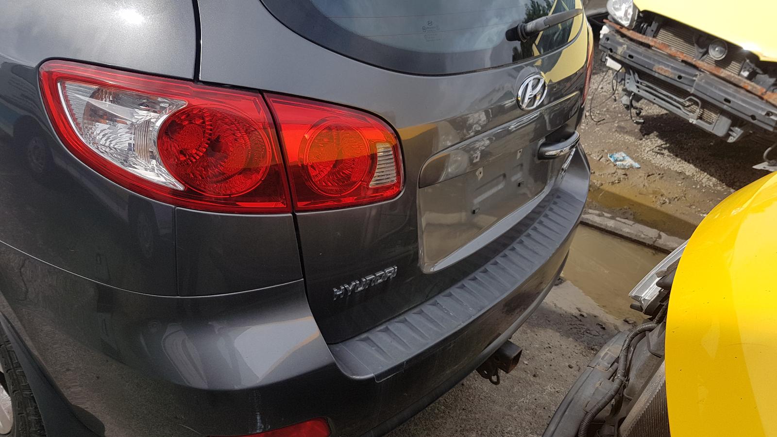 Hyundai Santa Fe - 2006-2012