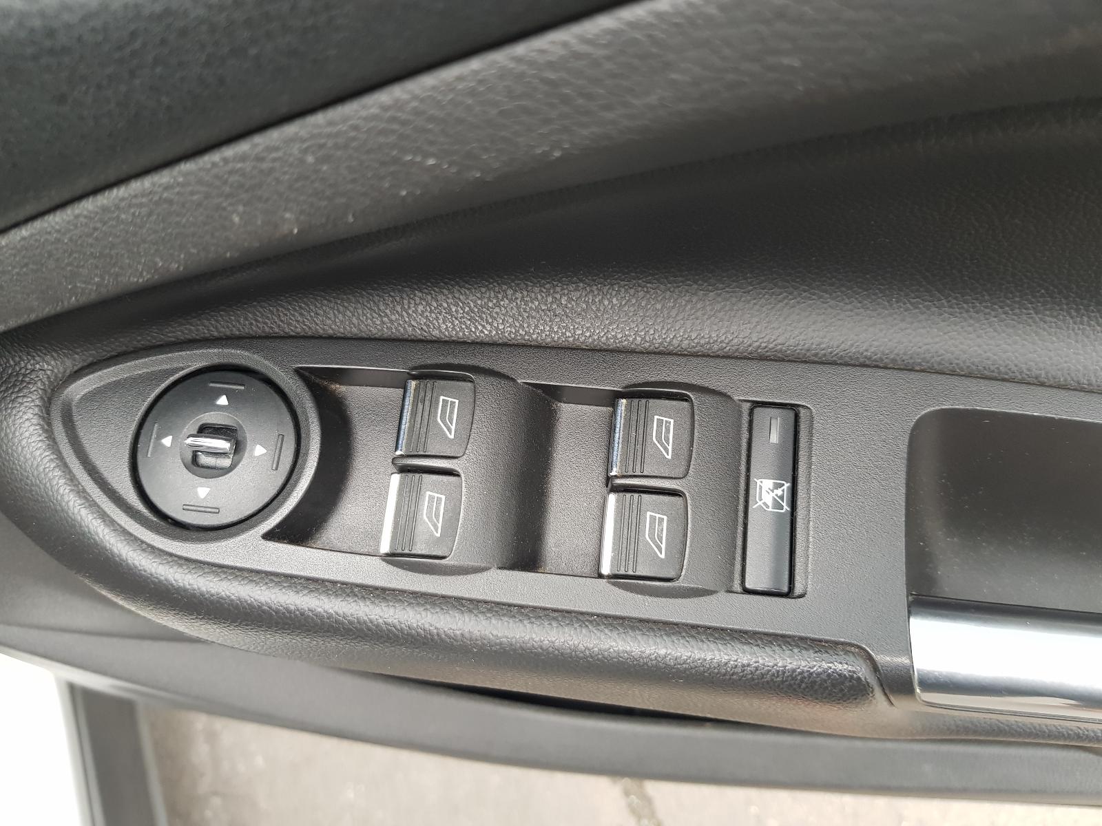 Ford Kuga - TF 2013-Present