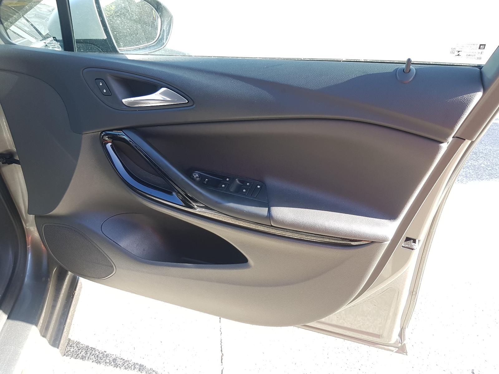 Holden Astra - J 2009-Present