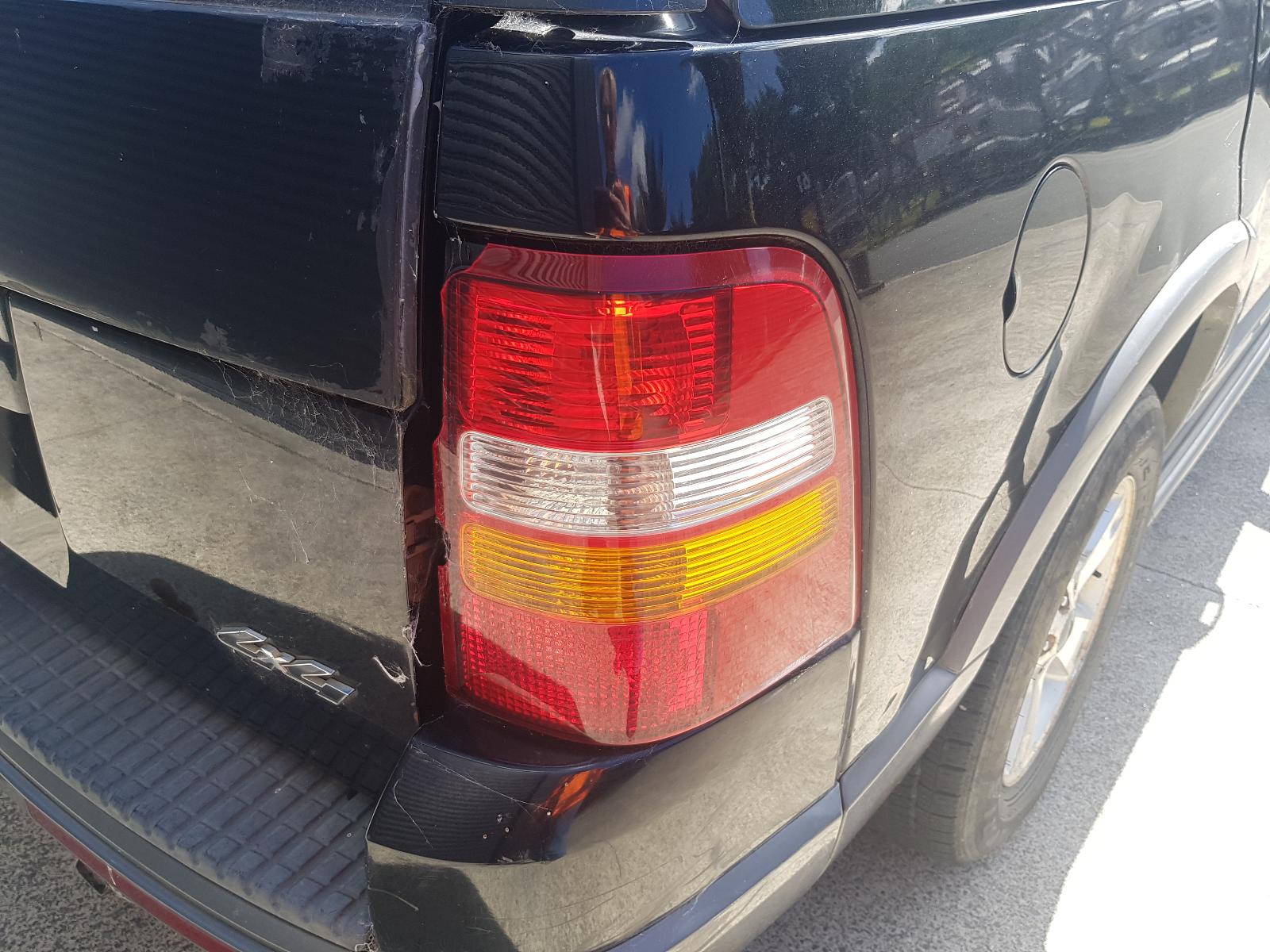 Ford Explorer - UT 2001-2005