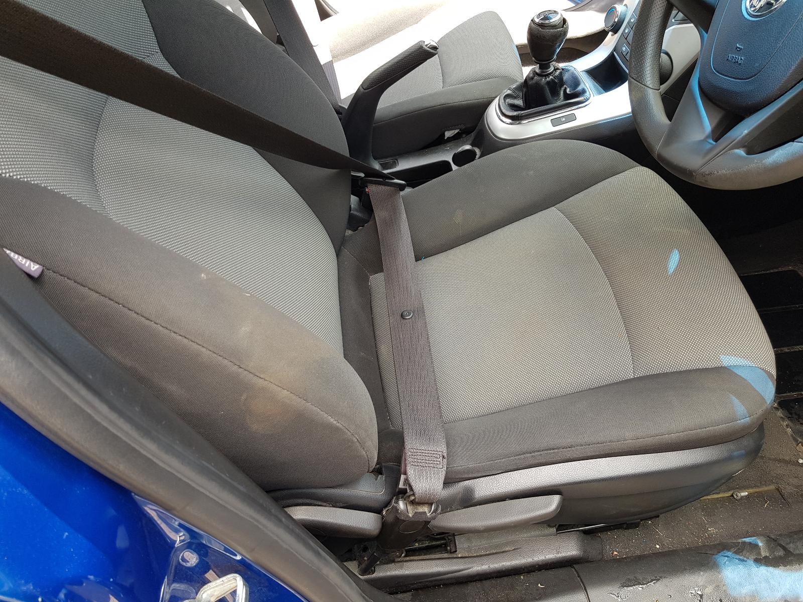 Holden Cruze - 2009-Present