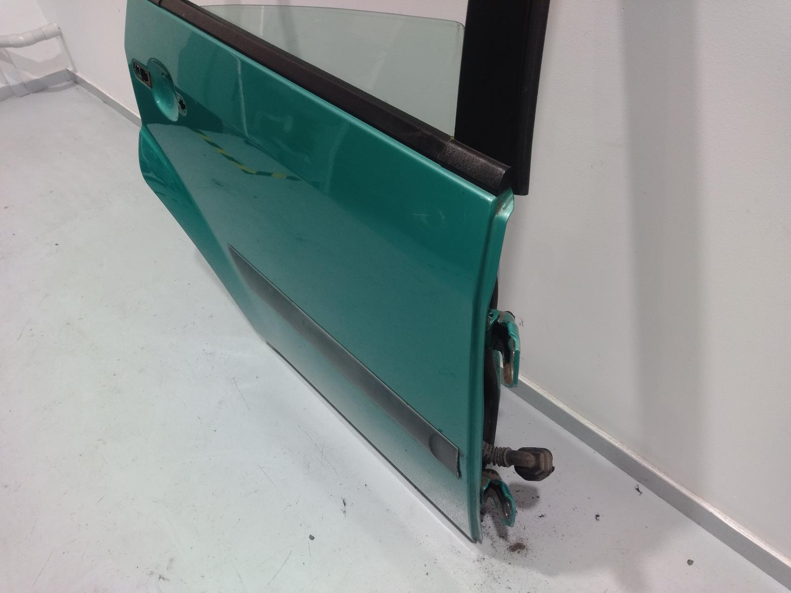 Right_Rear_Door_Sliding