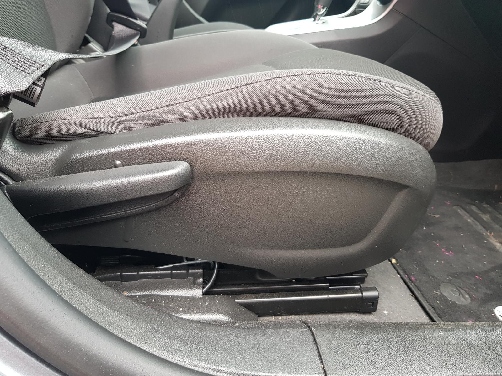 Holden Cruze - 2009-Present