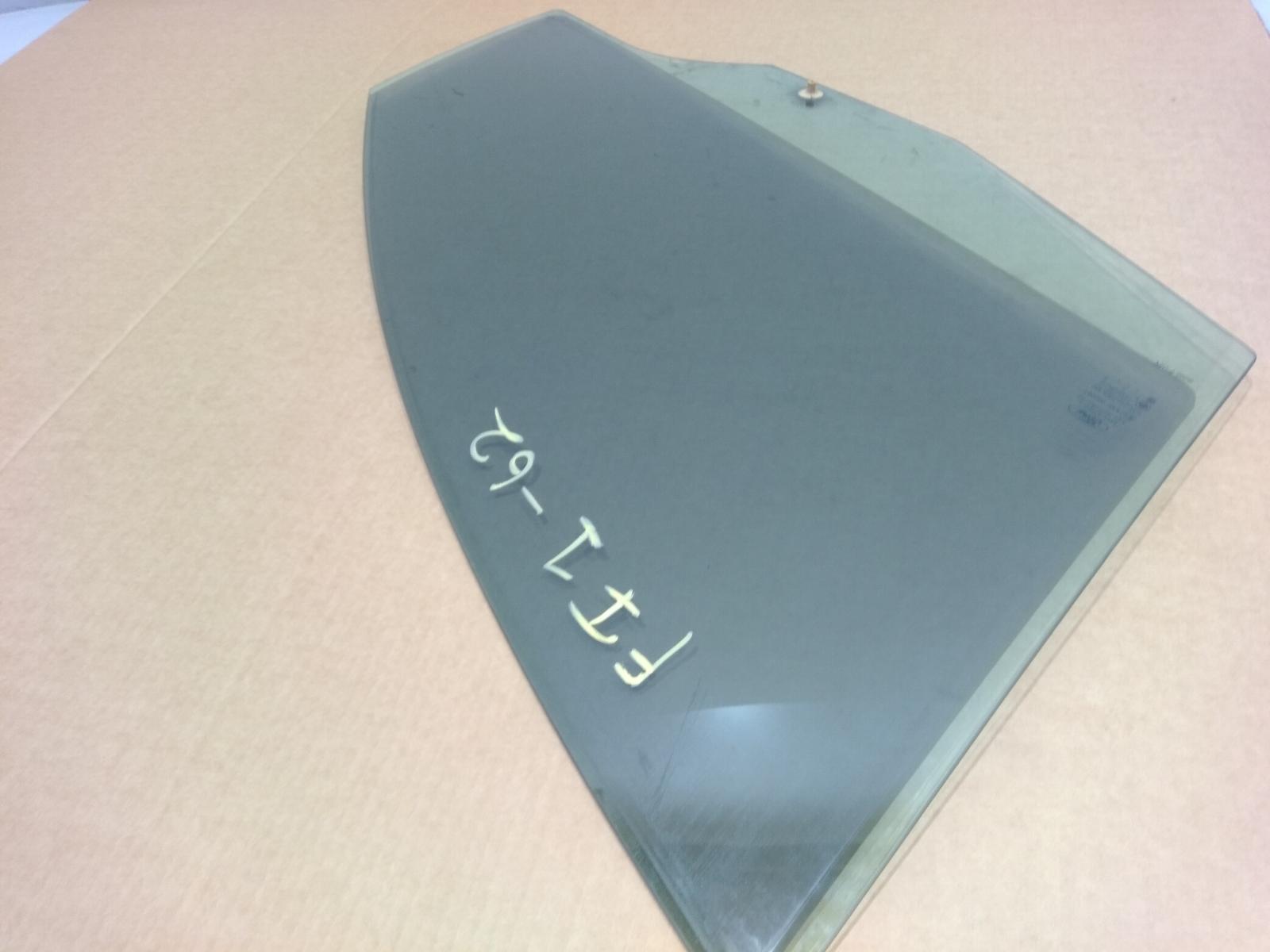 Right_Front_Door_Window