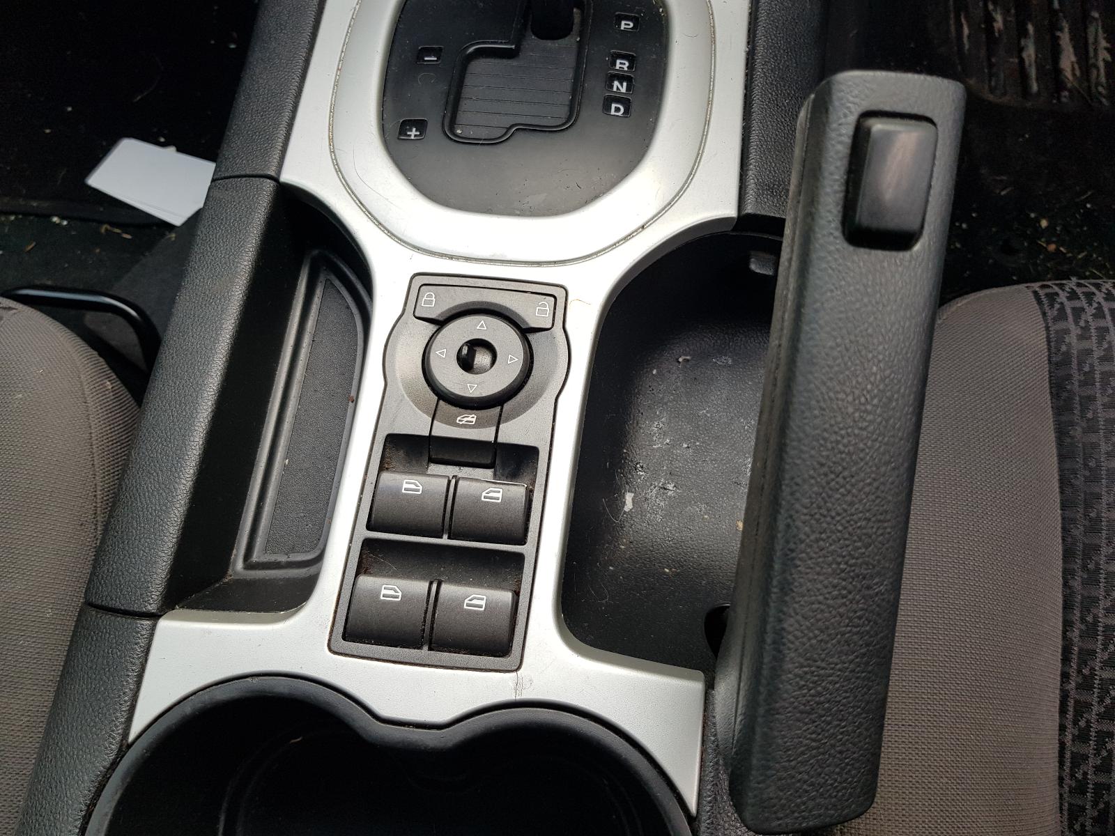 Holden Commodore - VE Omega 06-