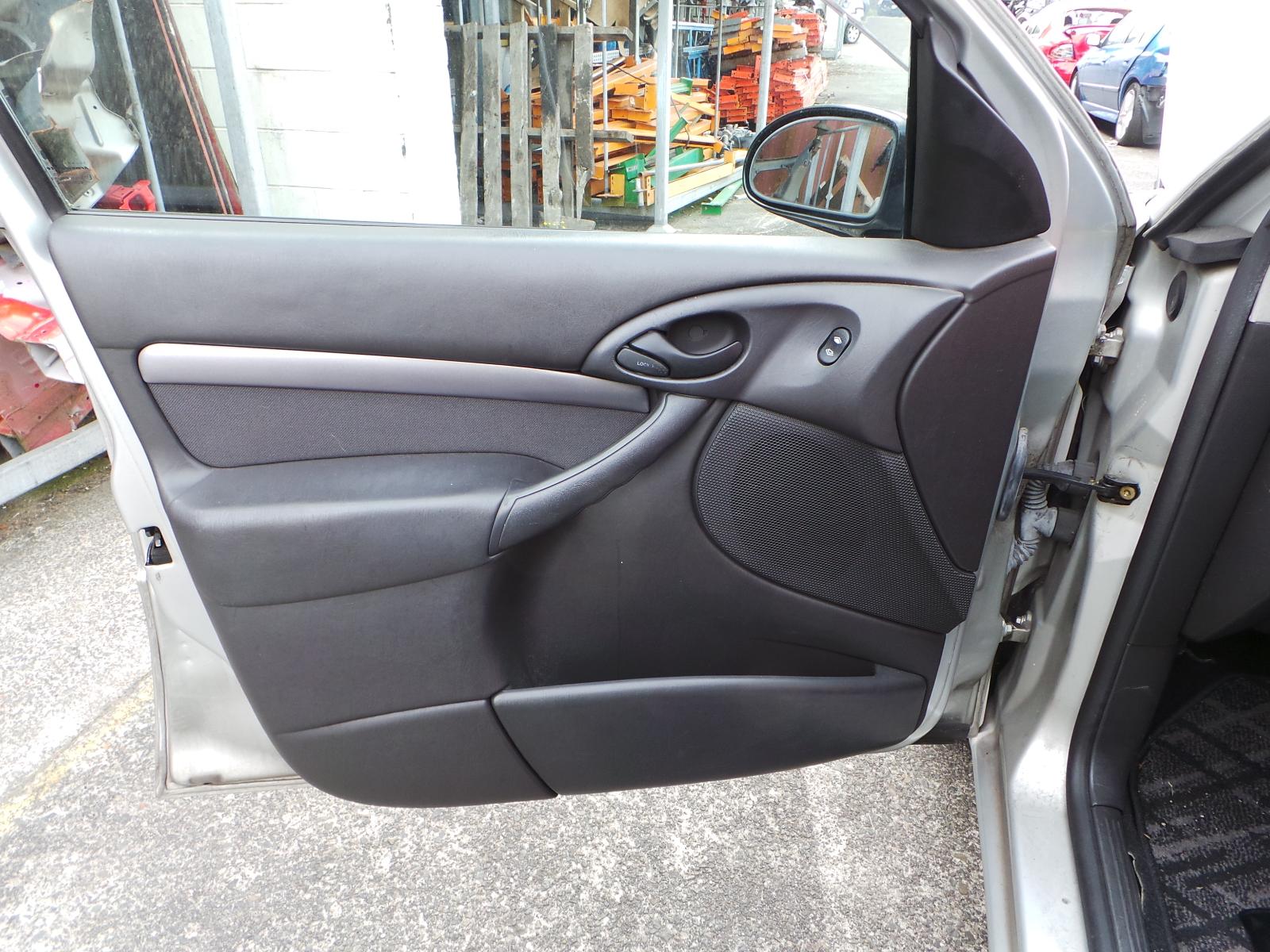 Ford Focus - IMPORT 1998-2002