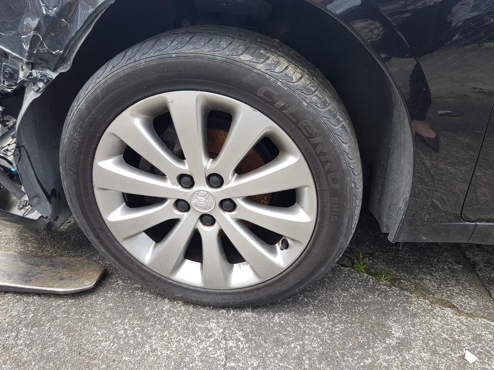 Holden Cruze - 2009-Present