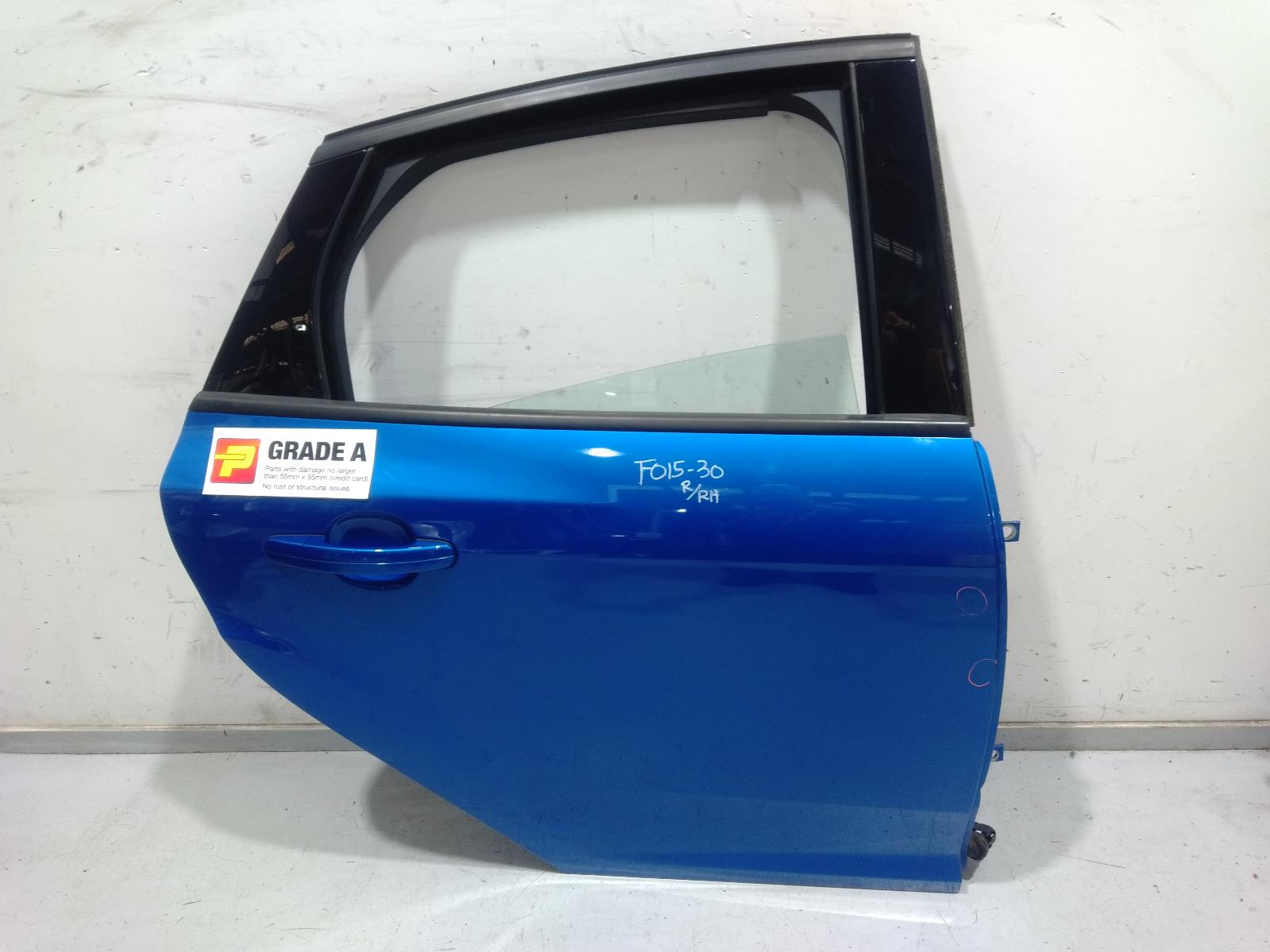 Right_Rear_Door_Sliding