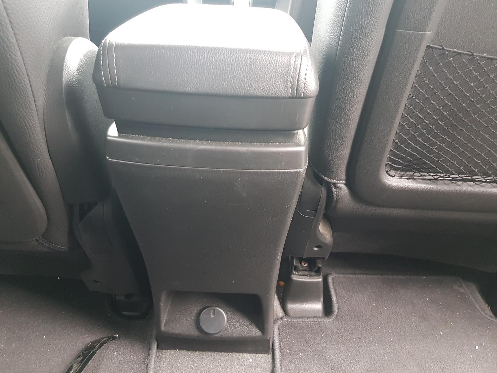 Holden Captiva - Captiva 7 2011-Present