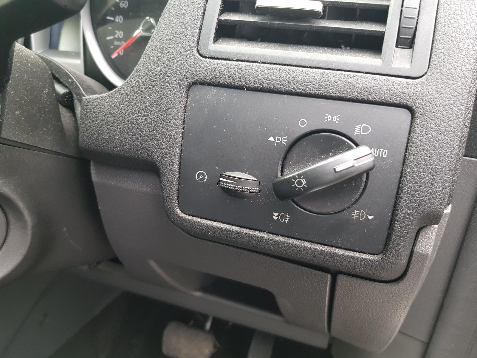 Ford Kuga - TE 2012-2013