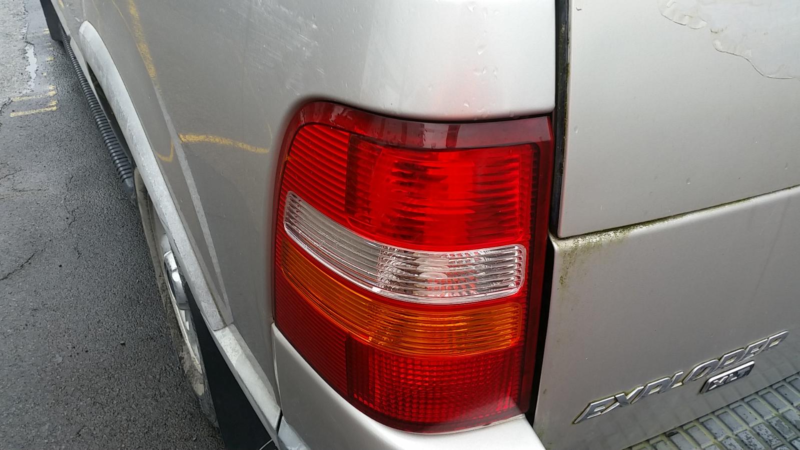 Ford Explorer - UT 2001-2005