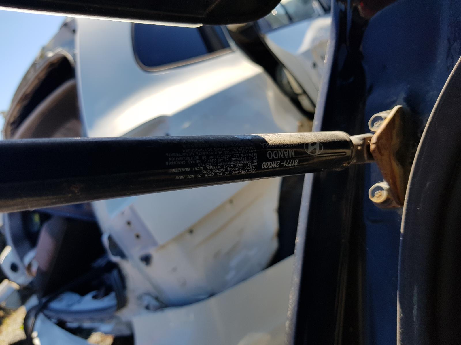 Hyundai Santa Fe - 2013-Present