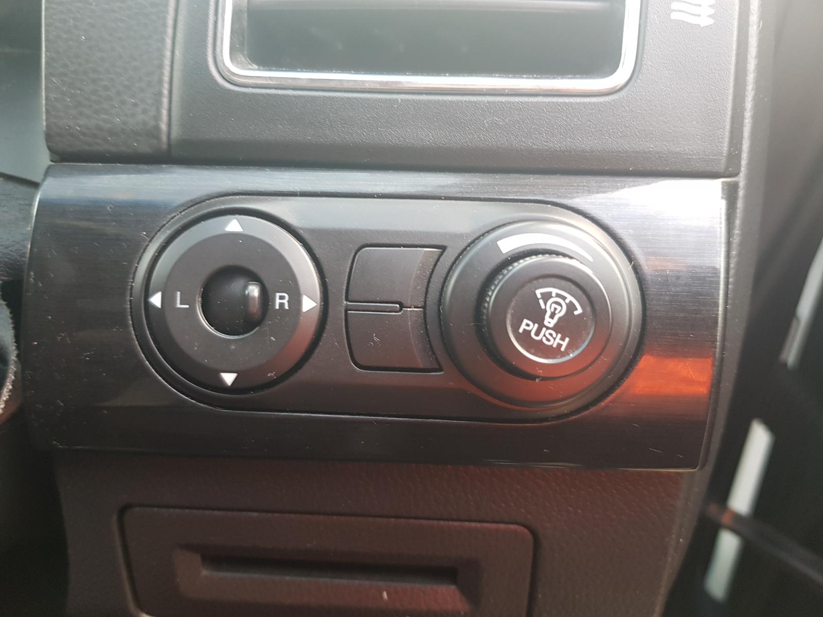 Holden Captiva - Captiva 7 2011-Present