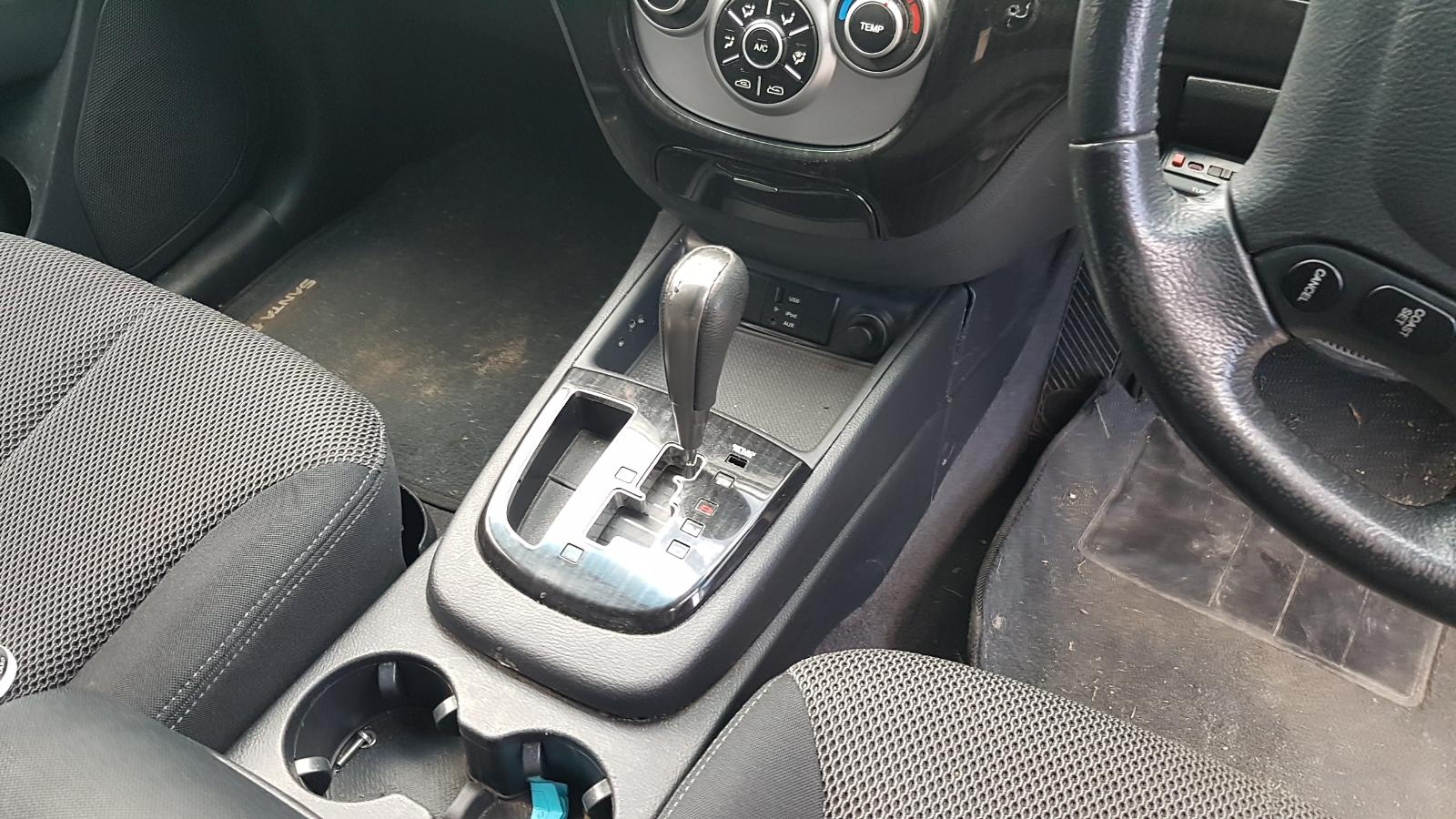 Hyundai Santa Fe - 2006-2012