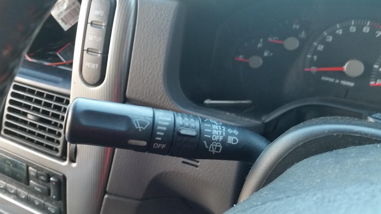 Ford Explorer - UT 2001-2005