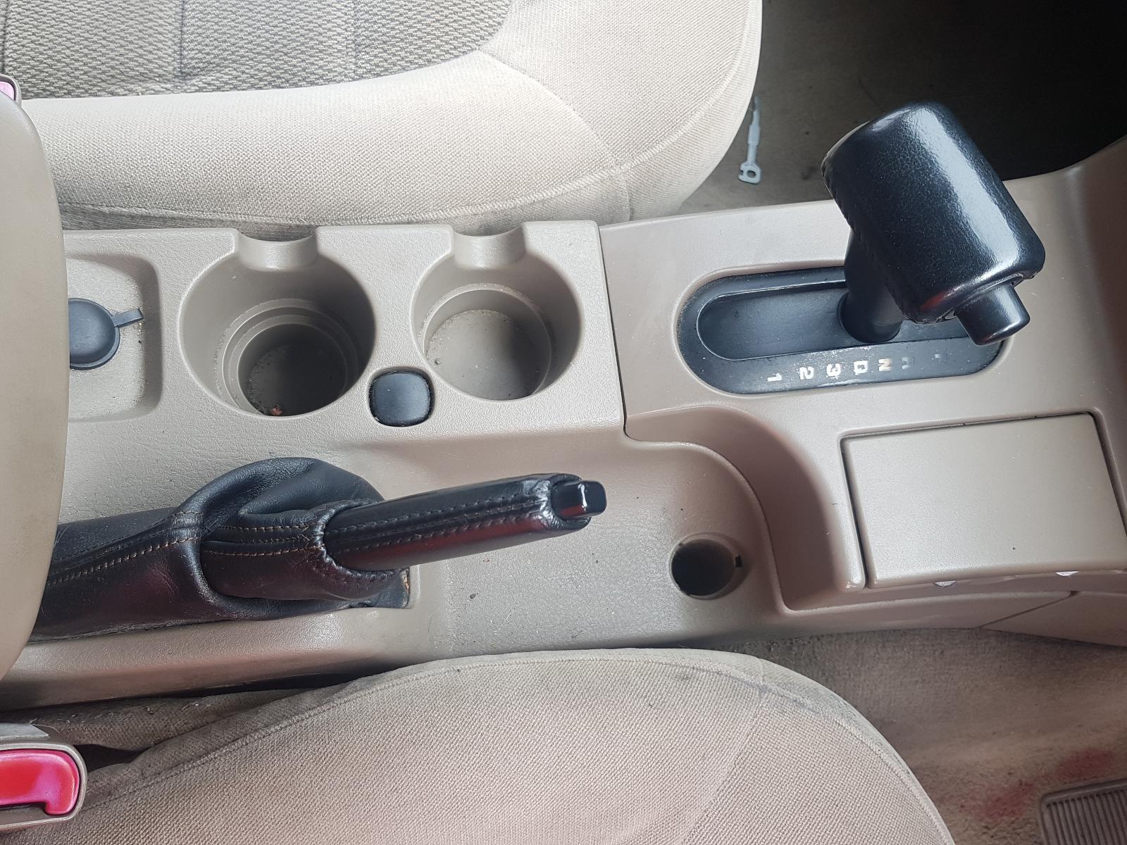 Ford Explorer - UT 2001-2005